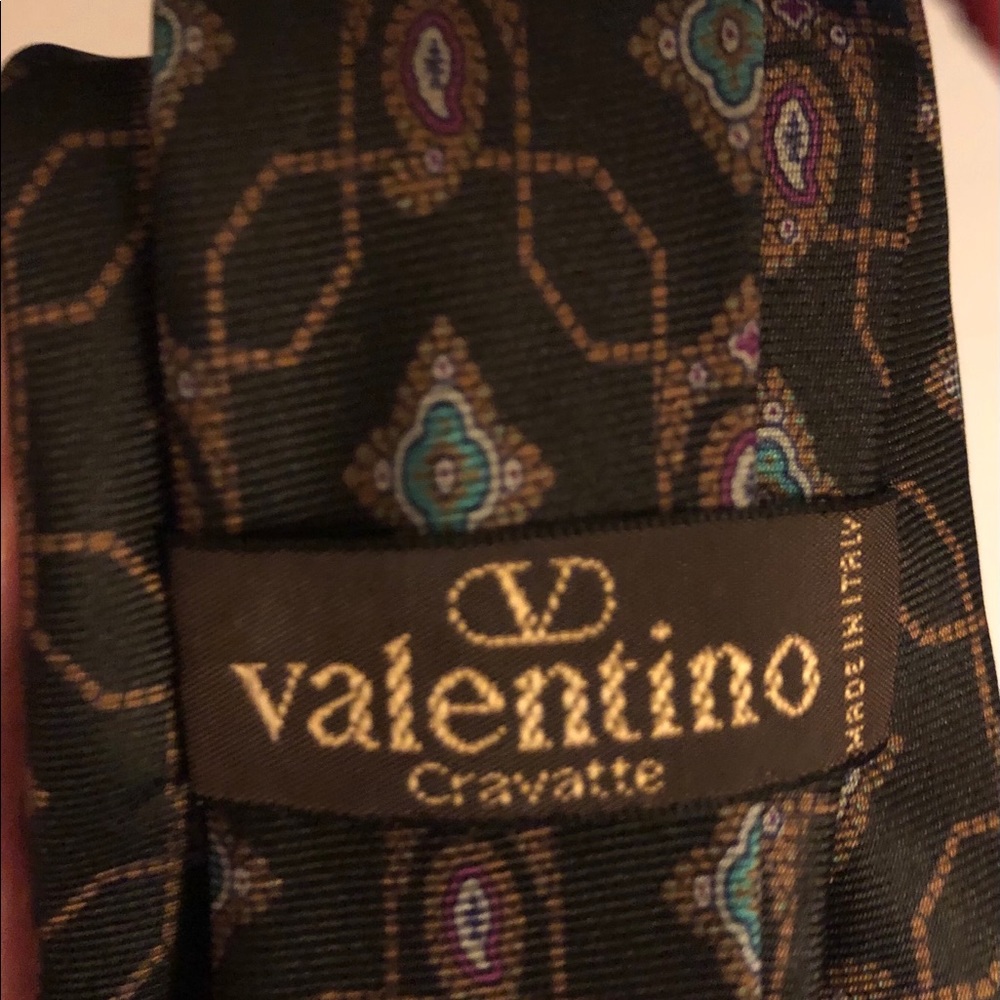Mens Valentino Tie - Picture 2 of 5
